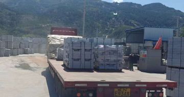 益阳 芝麻白仿形路沿石，直形路沿石