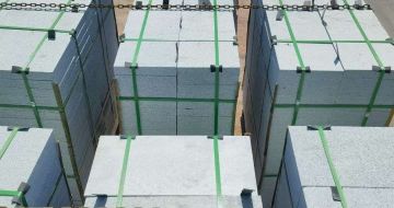 益阳 芝麻白花岗岩5公分地铺石 花岗岩厂家工厂装车日常