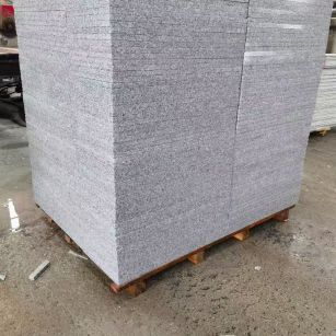 益阳 芝麻白火烧面1.8厚300*600地铺石，尺寸标准，厚薄均匀