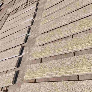 益阳 黄金麻花岗岩光面楼梯踏步