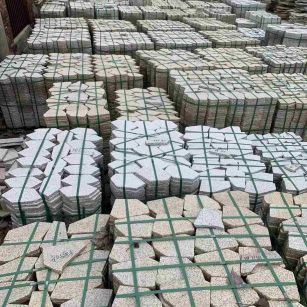 益阳 黄金麻白麻花岗岩荔枝面地铺石(冰裂纹)