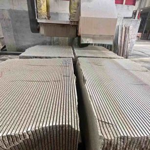 益阳 车间生产日常，黄金麻白麻花岗岩