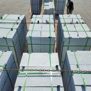 益阳 芝麻白花岗岩5公分地铺石 花岗岩厂家工厂装车日常