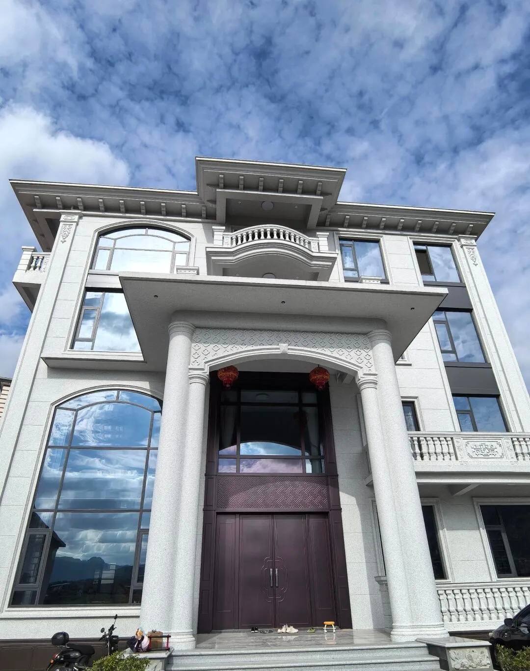 益阳白麻别墅外墙干挂石材效果示例