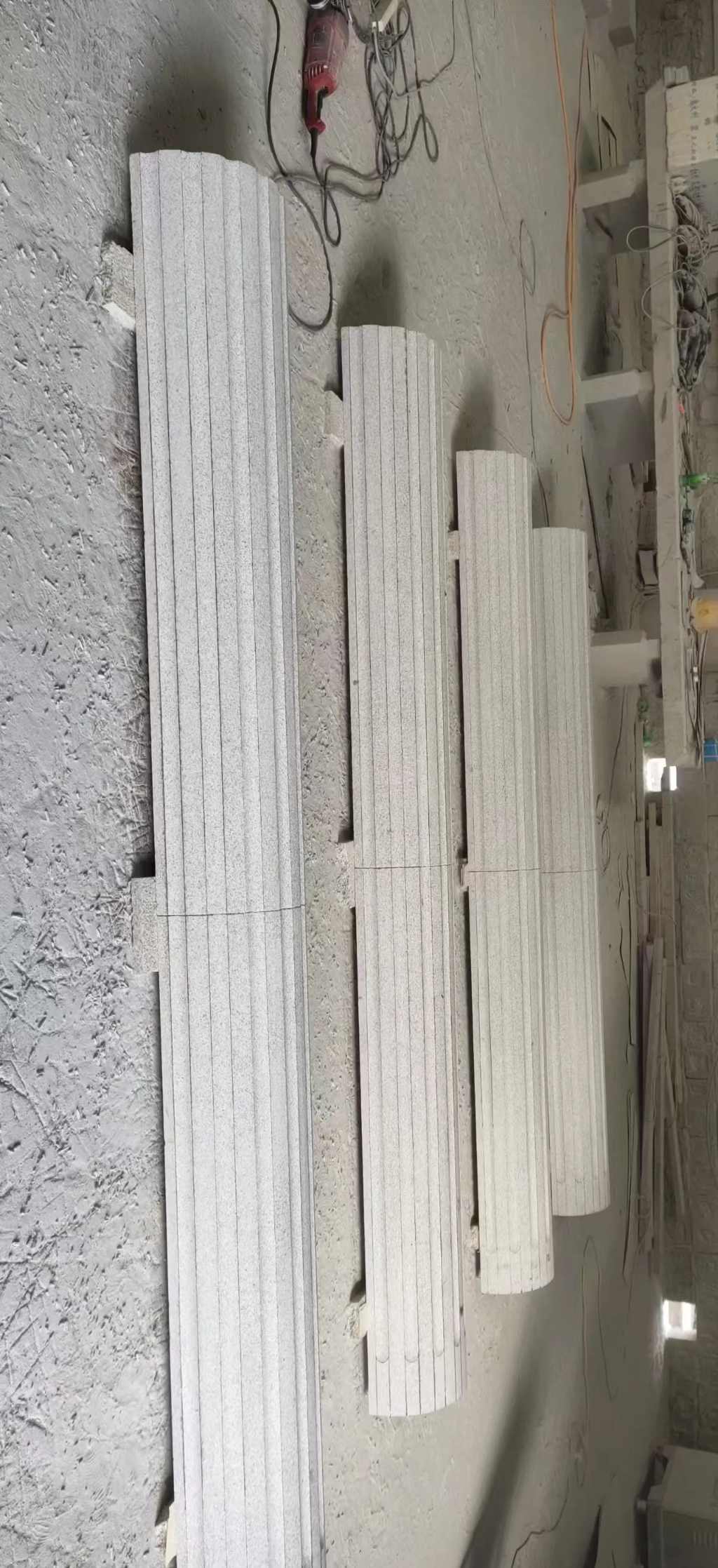 益阳 花岗岩厂家带你看白麻花岗岩门楼大柱柱皮