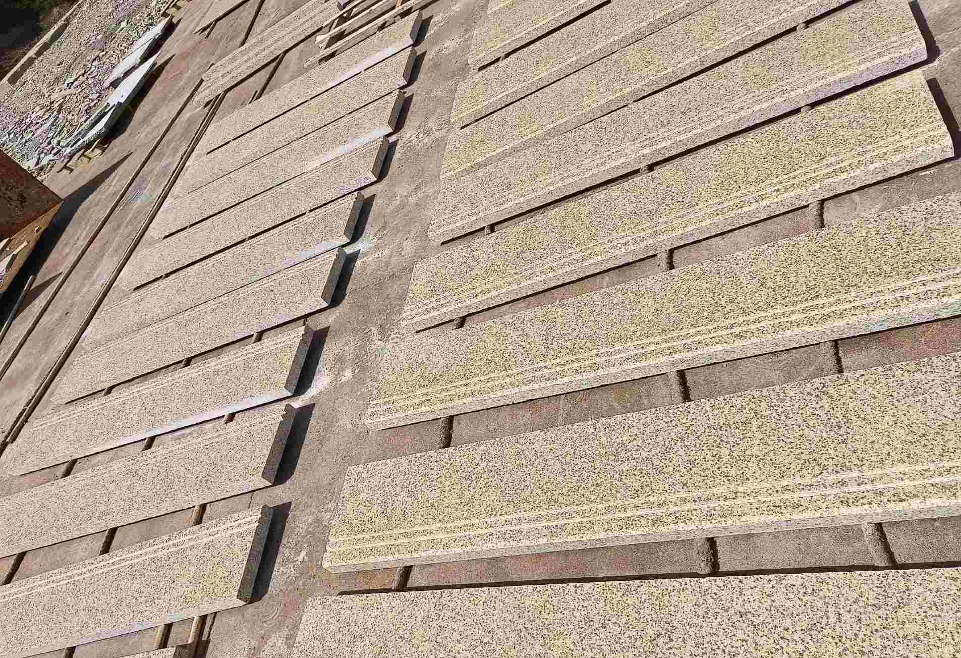 益阳 黄金麻花岗岩光面楼梯踏步