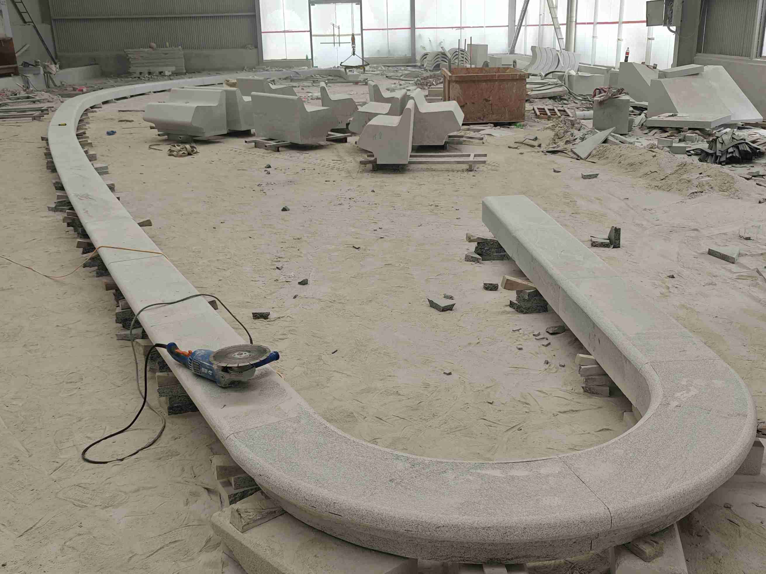 益阳 芝麻白花岗岩弧形花坛石，坐凳石