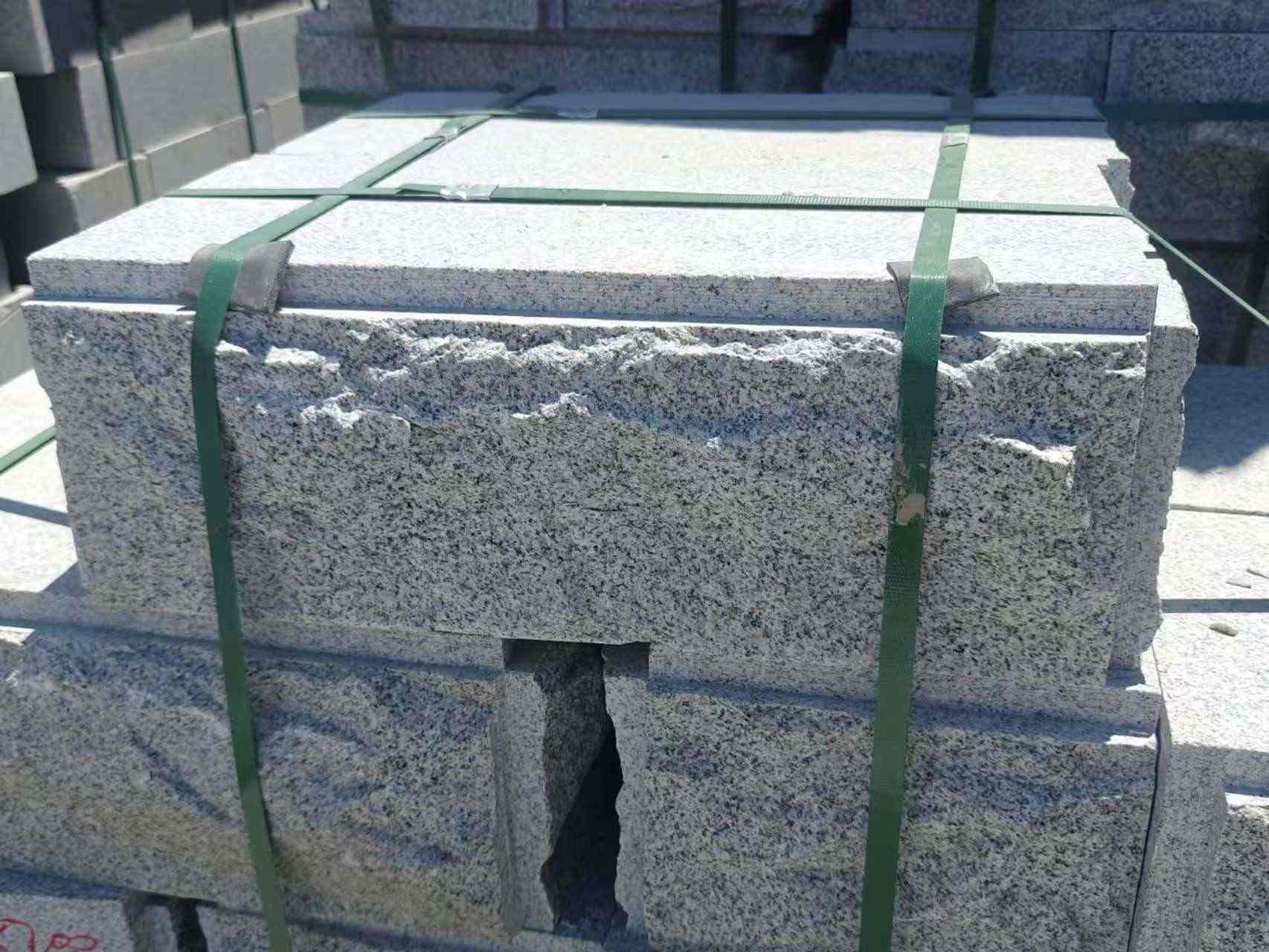 益阳 芝麻白花岗岩自然面成品