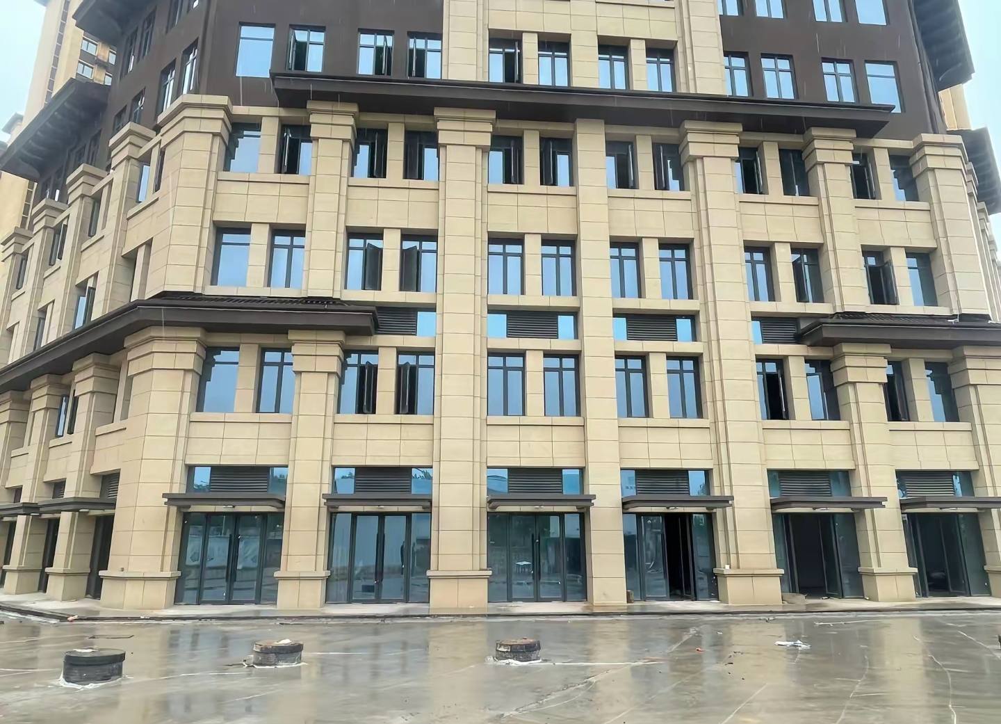 益阳 黄金麻花岗岩荔枝面小区外墙干挂