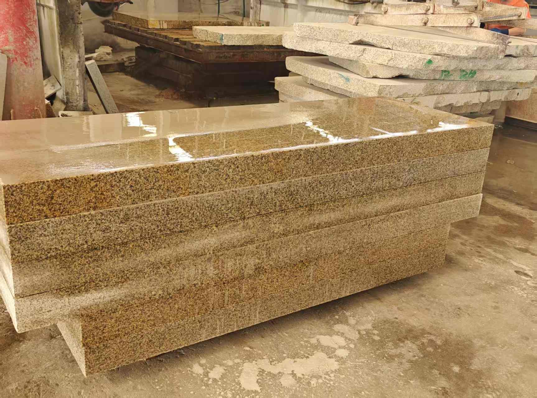 益阳 黄金麻栏杆料半成品加工中