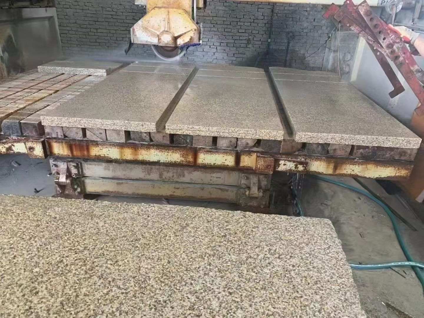 益阳 黄金麻荔枝面成品板加工