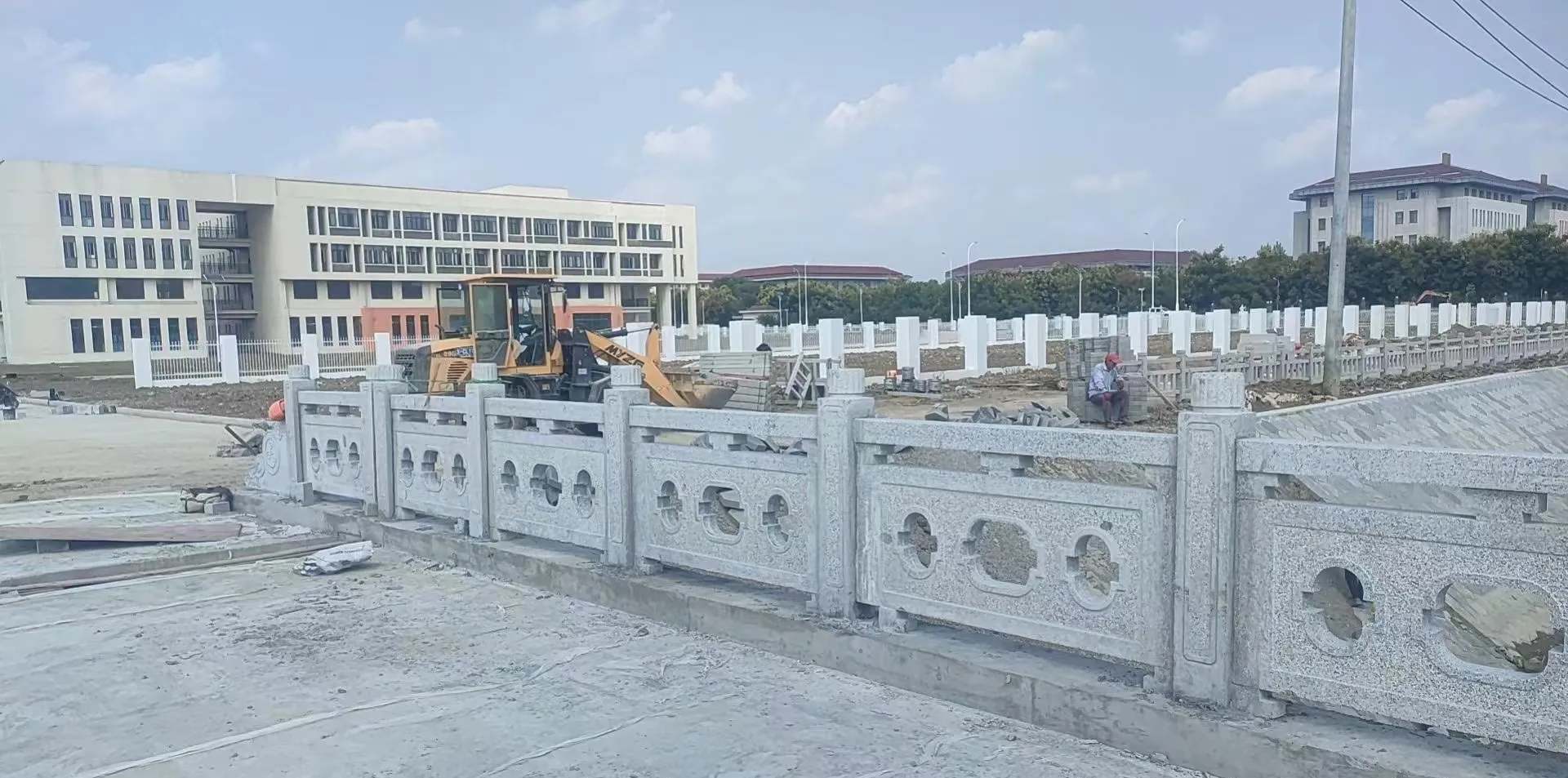 益阳 白麻花岗岩荔枝面河道栏杆