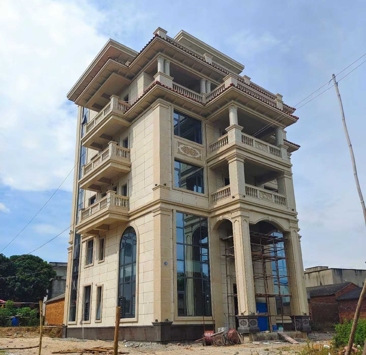 益阳 黄金麻花岗岩石材别墅外墙干挂搭配（雕花栏杆花瓶柱门楼罗马柱）